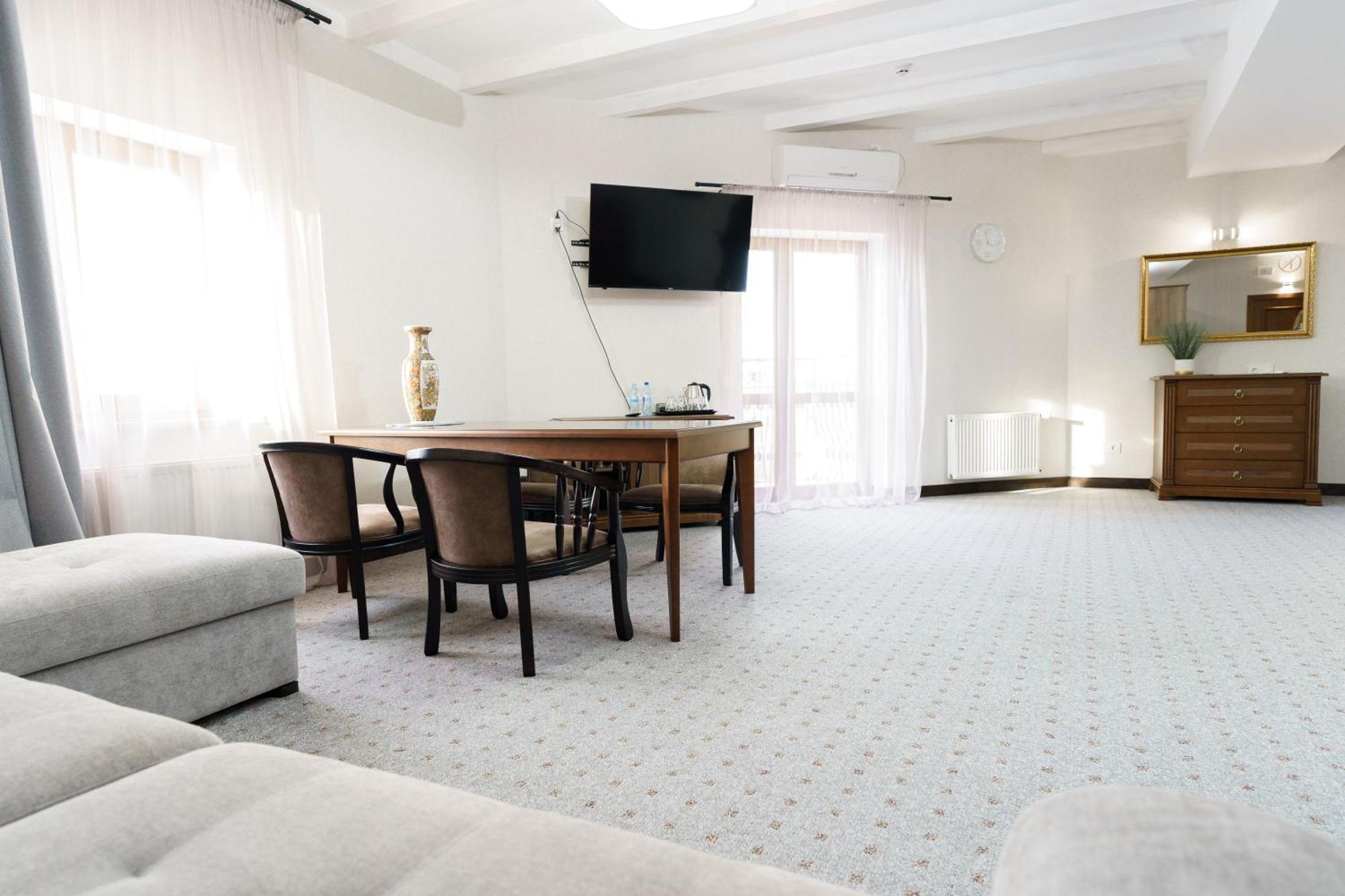 Spa-Hotel Dodo Житомир Екстериор снимка