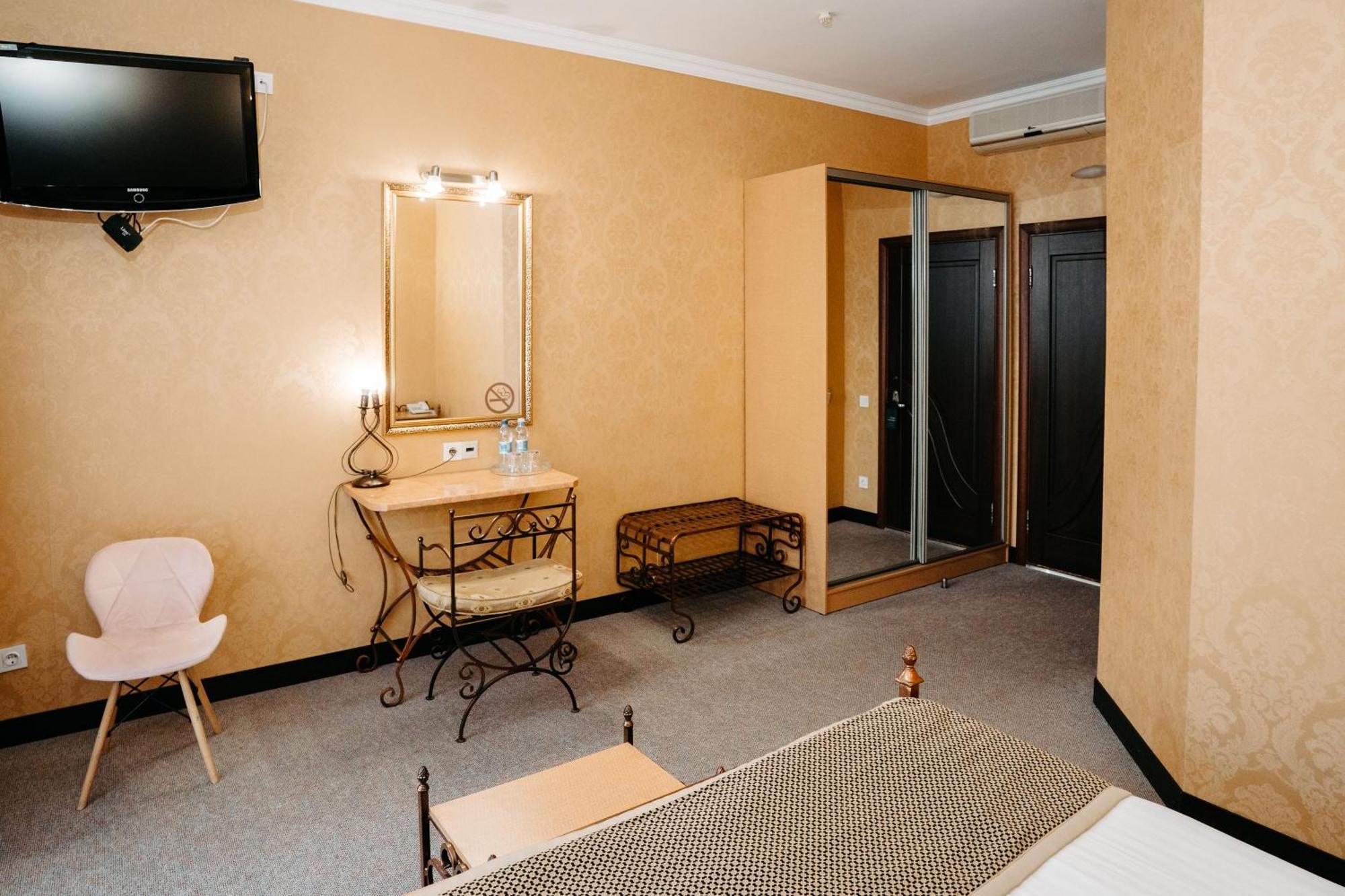 Spa-Hotel Dodo Житомир Екстериор снимка